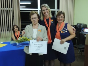 A dedicação de Terezinha foi reconhecida pelo Clube Soroptimista com o prêmio Ruby